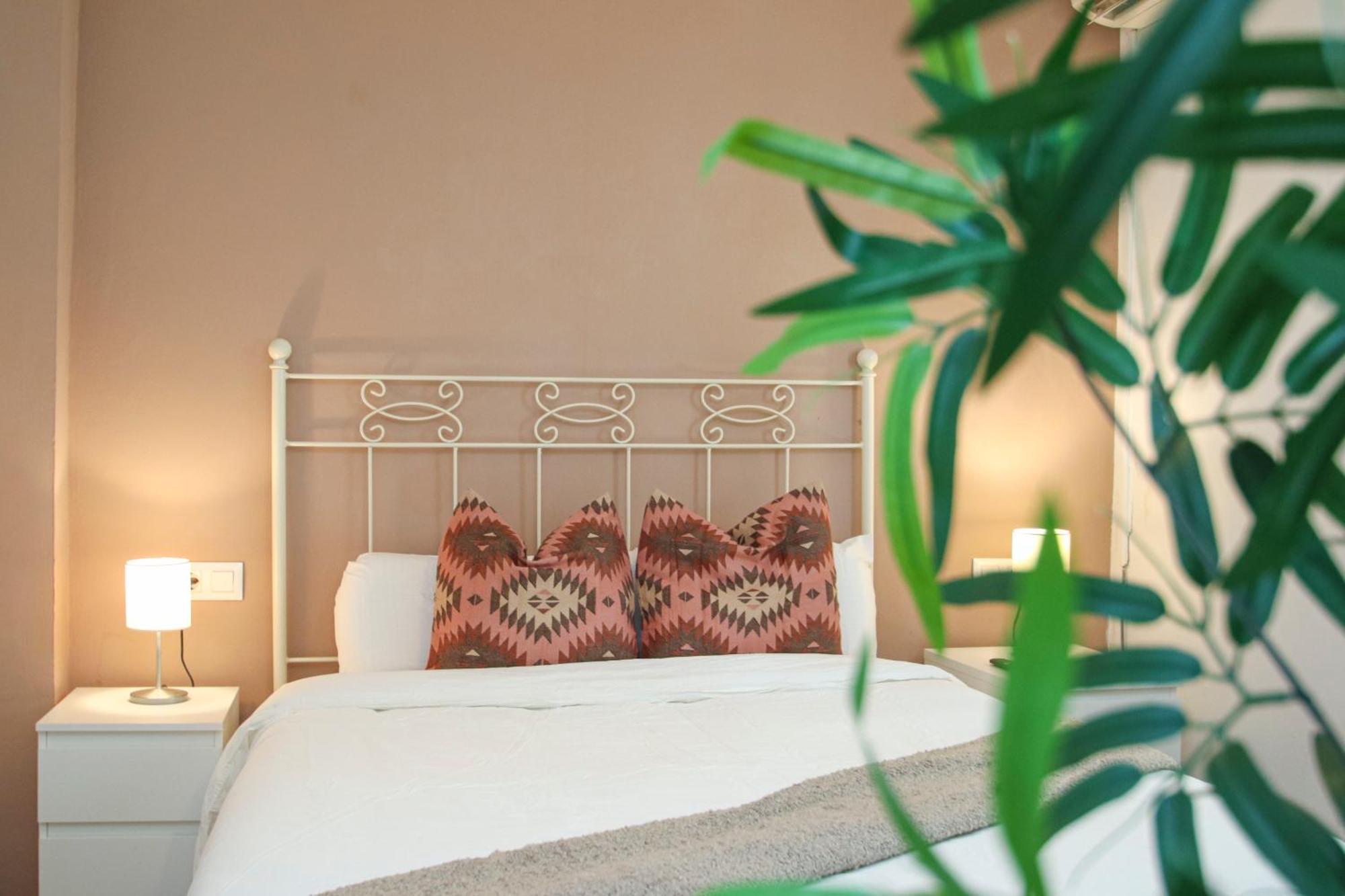 Spacious 2 Bedroom Apt In The Heart Of Triana Sevilla Eksteriør billede